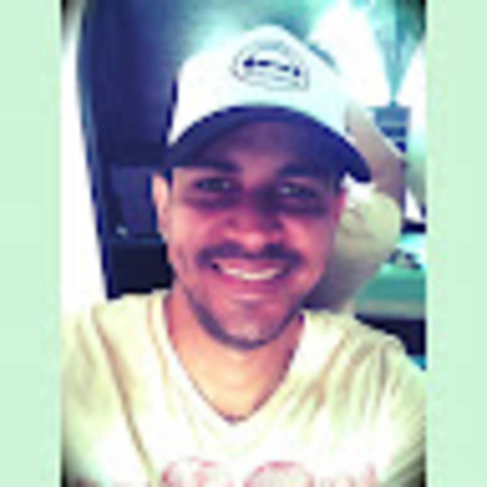 Meet your Posher, Alvaro